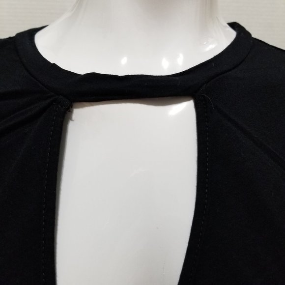 SHEIN Curve top 3XL twist front cropped open cutout keyhole front stretch - Picture 6 of 9